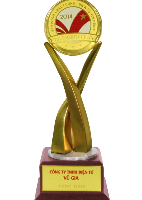 CÚP VÀNG THƯƠNG HIỆU UY TÍN – SẢN PHẨM CHẤT LƯỢNG – DỊCH VỤ TIN DÙNG 2014